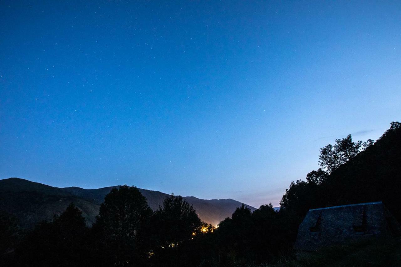 Granges LASCOSTES isolées et insolites en montagne à Loudenvielle dans les HAUTES-PYRENEES du dimanche au dimanche en principe néanmoins pour des séjours entre 4 et 7 nuits contactez-nous par la messagerie Exterior foto